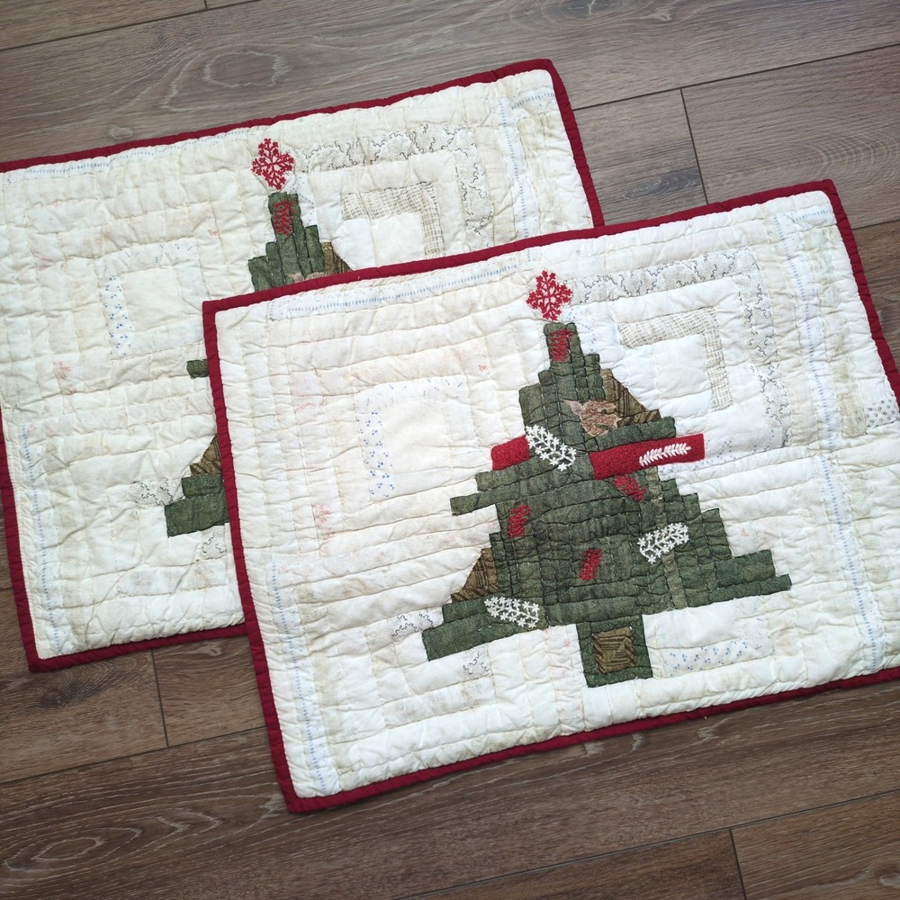 Pottery Barn Arden Tree Standard Quilted Pillow Shams Christmas‎ Tree Red Green